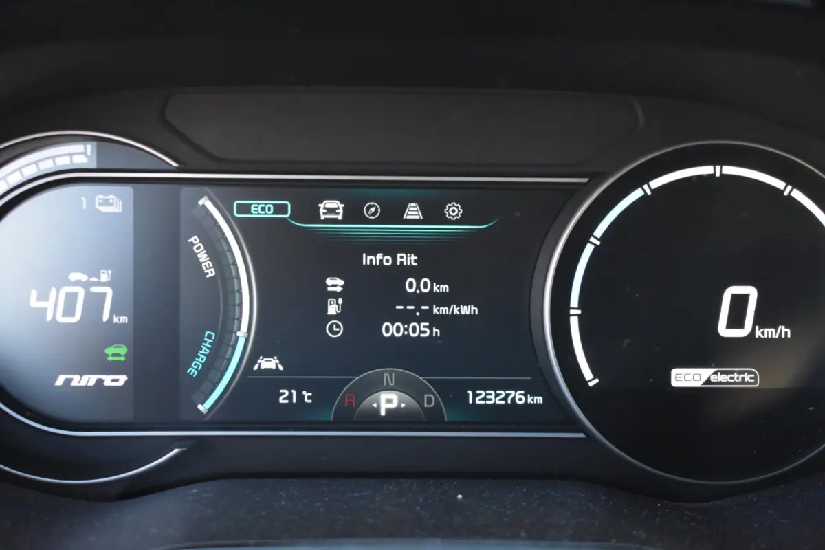 ComfortLine 64 kWh | SOH 97.6% | DEALER ONDERHOUDEN | NAP | APPLE CARPLAY | ANDROID AUTO