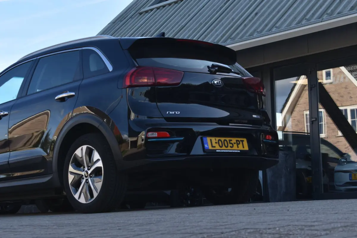 ComfortLine 64 kWh | SOH 97.6% | DEALER ONDERHOUDEN | NAP | APPLE CARPLAY | ANDROID AUTO