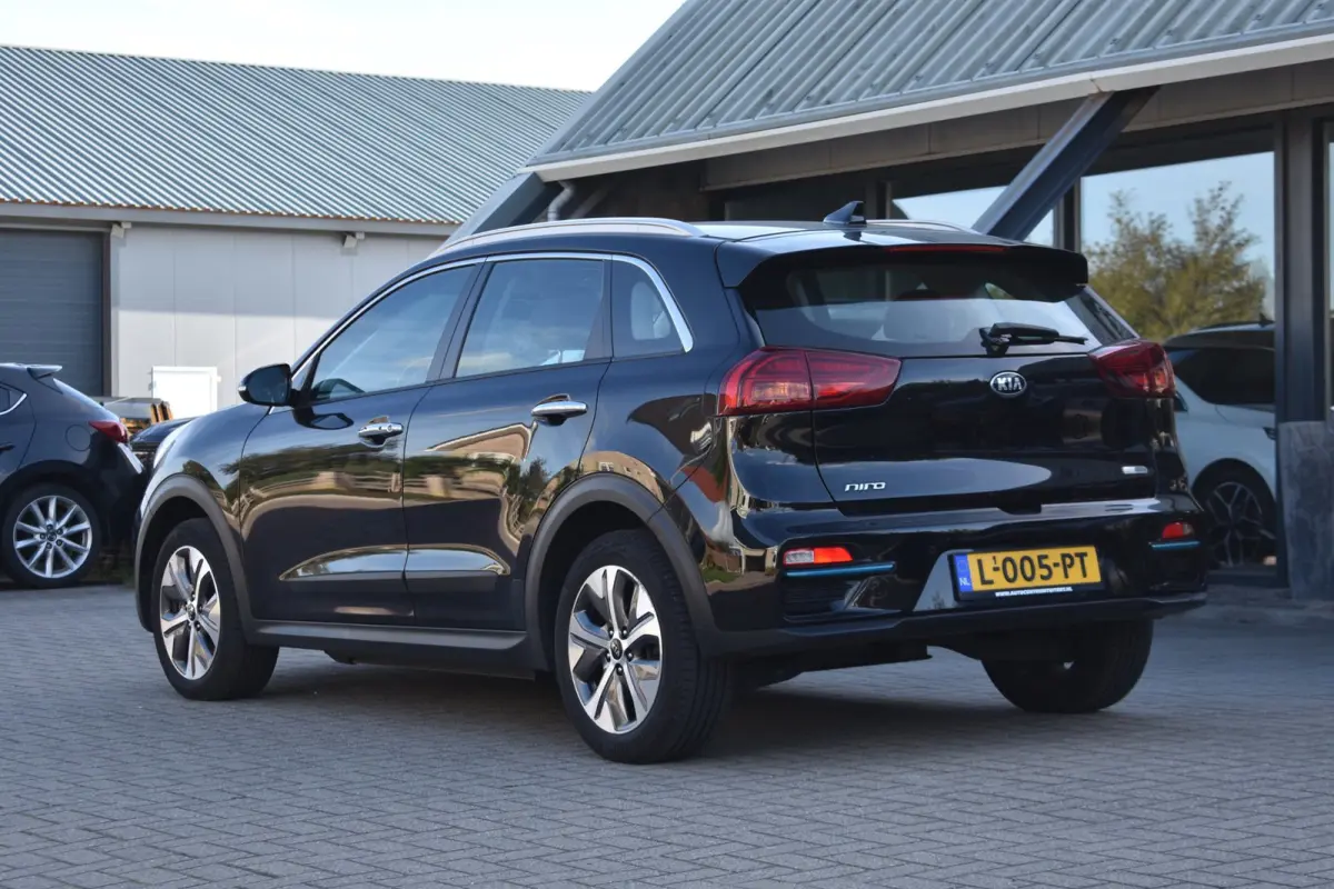 ComfortLine 64 kWh | SOH 97.6% | DEALER ONDERHOUDEN | NAP | APPLE CARPLAY | ANDROID AUTO