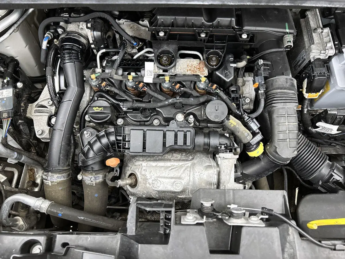 1.5 BHDi L1 Heavy 55kW Pro | Airco | Radio |