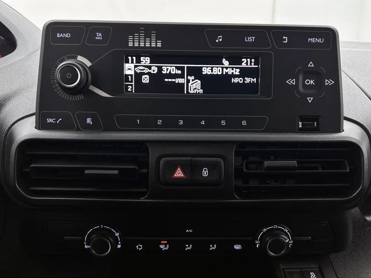 1.5 BHDi L1 Heavy 55kW Pro | Airco | Radio |