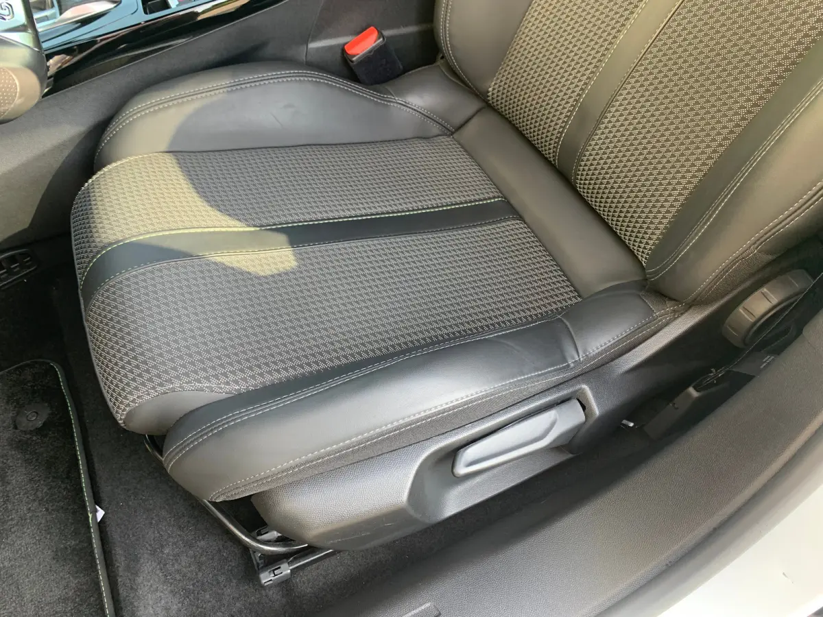EV GT 50 kWh SOH 94% | Airco | Camera | Cruise Control | DAB | LED | LMV 17" | Navi | PDC V&A | Stoelverwarming |