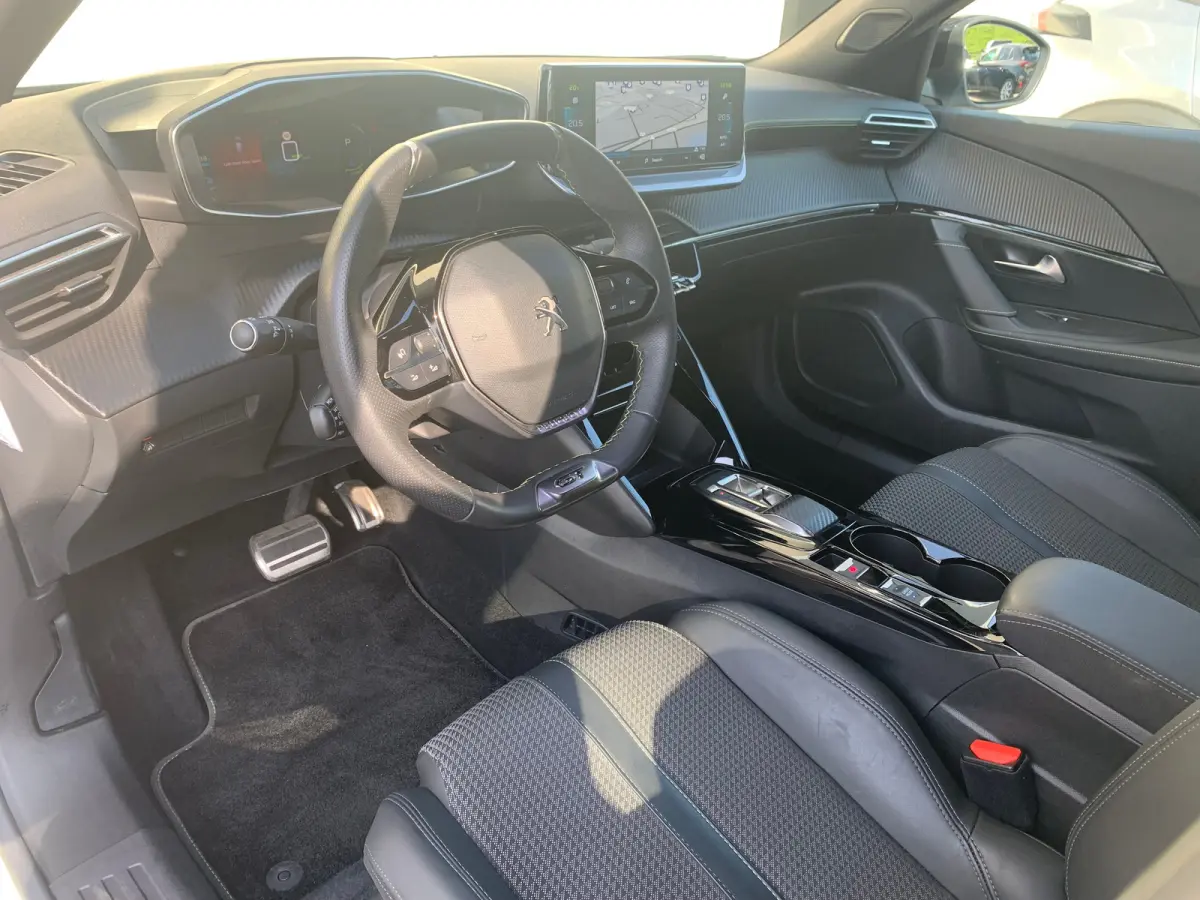 EV GT 50 kWh SOH 94% | Airco | Camera | Cruise Control | DAB | LED | LMV 17" | Navi | PDC V&A | Stoelverwarming |