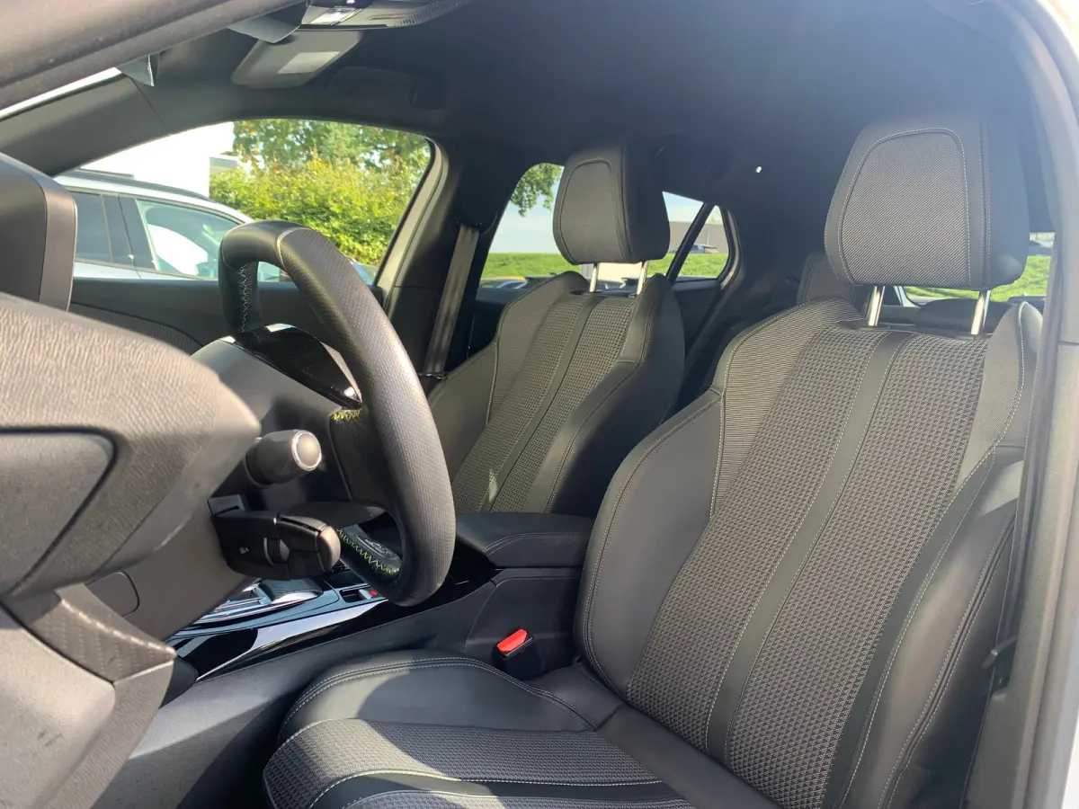 EV GT 50 kWh SOH 94% | Airco | Camera | Cruise Control | DAB | LED | LMV 17" | Navi | PDC V&A | Stoelverwarming |