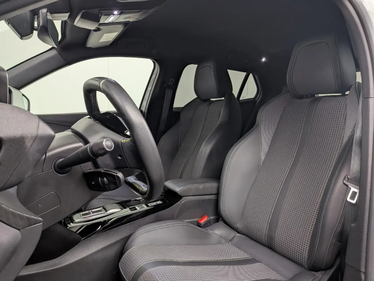 EV GT 50 kWh SOH 94% | Airco | Camera | Cruise Control | DAB | LED | LMV 17" | Navi | PDC V&A | Stoelverwarming |
