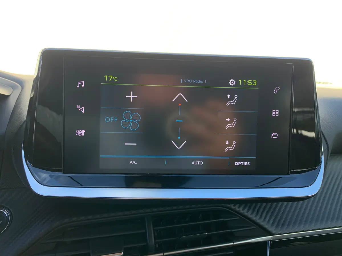 EV Allure Pack 50 kWh SOH 94% | Airco | Camera | Cruise Adaptief | DAB | Keyless | LED | LMV 17" | Navi | PDC Achter | Stoelverwarming |