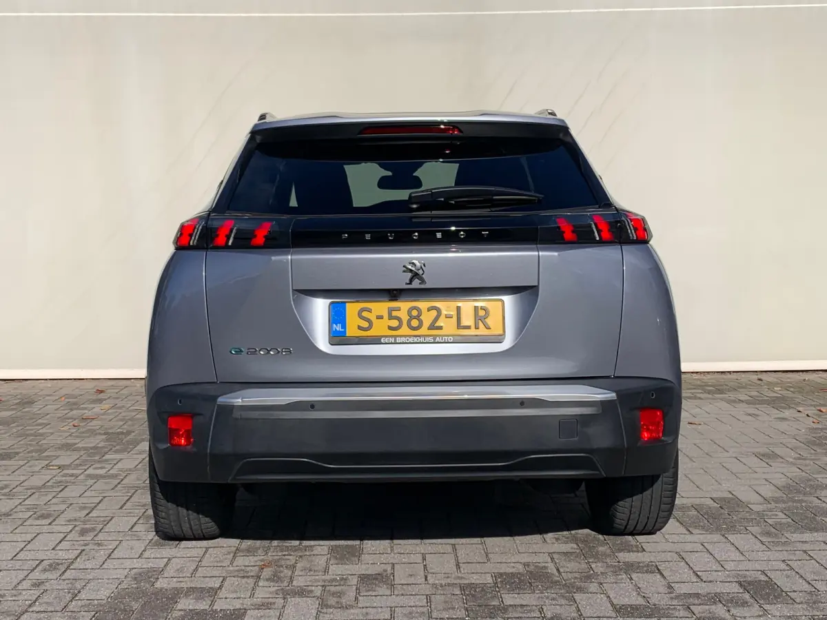 EV Allure Pack 50 kWh SOH 94% | Airco | Camera | Cruise Adaptief | DAB | Keyless | LED | LMV 17" | Navi | PDC Achter | Stoelverwarming |