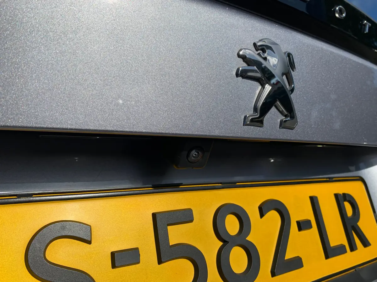 EV Allure Pack 50 kWh SOH 94% | Airco | Camera | Cruise Adaptief | DAB | Keyless | LED | LMV 17" | Navi | PDC Achter | Stoelverwarming |