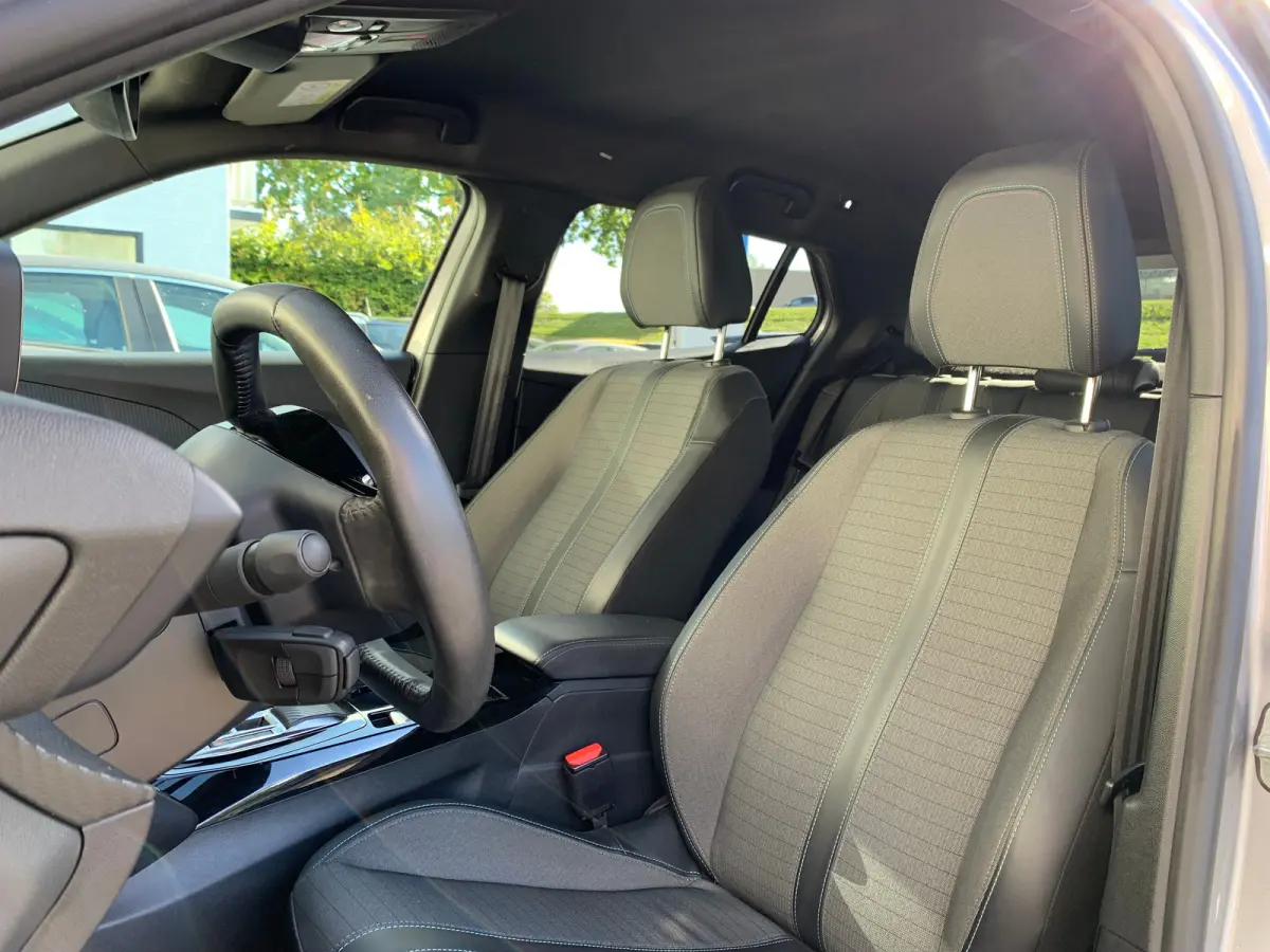 EV Allure Pack 50 kWh SOH 94% | Airco | Camera | Cruise Adaptief | DAB | Keyless | LED | LMV 17" | Navi | PDC Achter | Stoelverwarming |