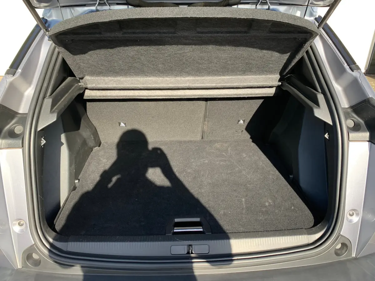 EV Allure Pack 50 kWh SOH 94% | Airco | Camera | Cruise Adaptief | DAB | Keyless | LED | LMV 17" | Navi | PDC Achter | Stoelverwarming |