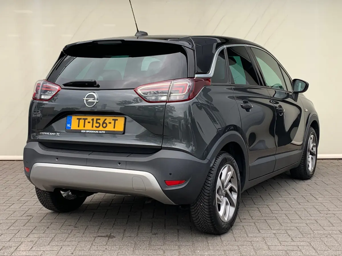1.2 Innovation Airco | AppleCarPlay/ Android Auto | Cruise Control | DAB | LMV 16" | PDC V&A | Stoel-Stuurverwarming |