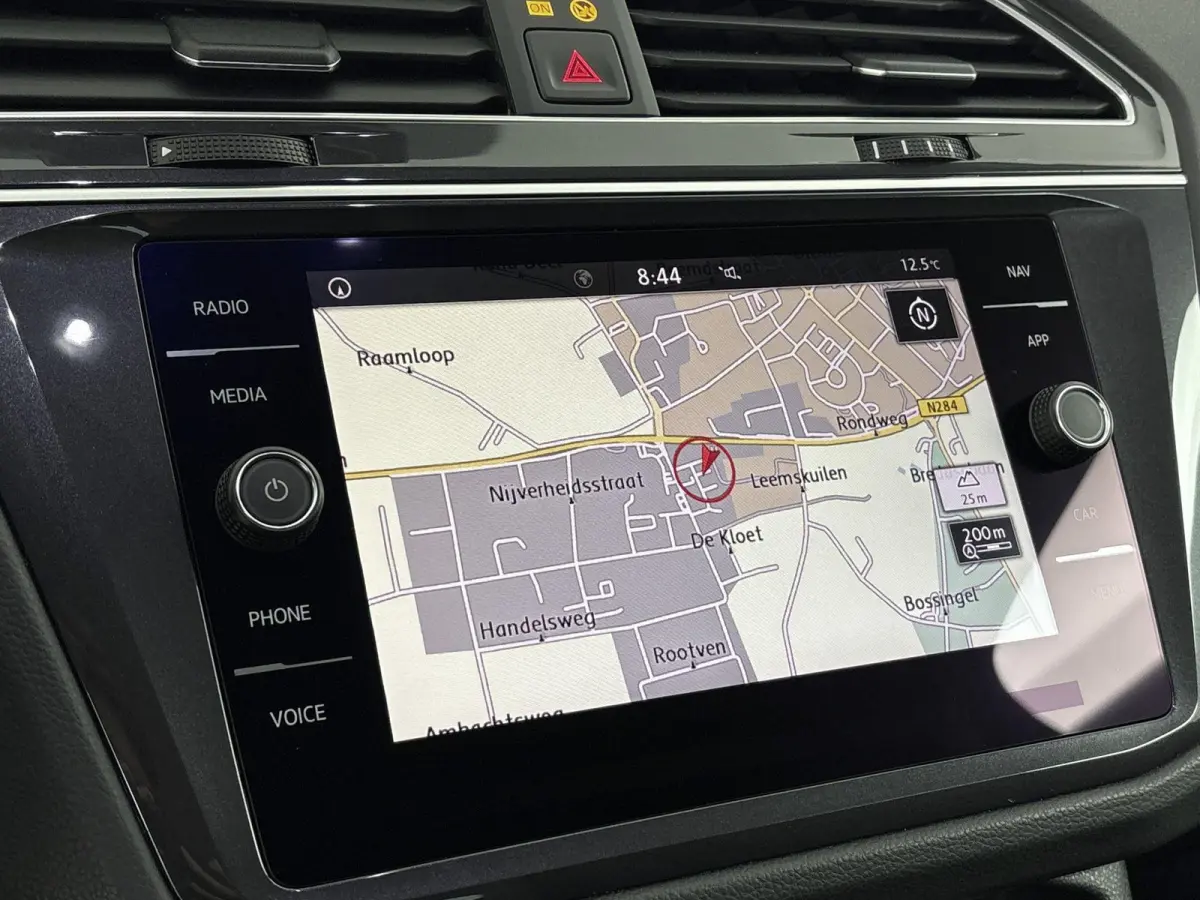 1.5 TSI ACT Highline Business R Trekhaak | Stoelverwarming | Adaptive Cruise Control | Parkeersensoren Voor en Achter | Achteruitrijcamera