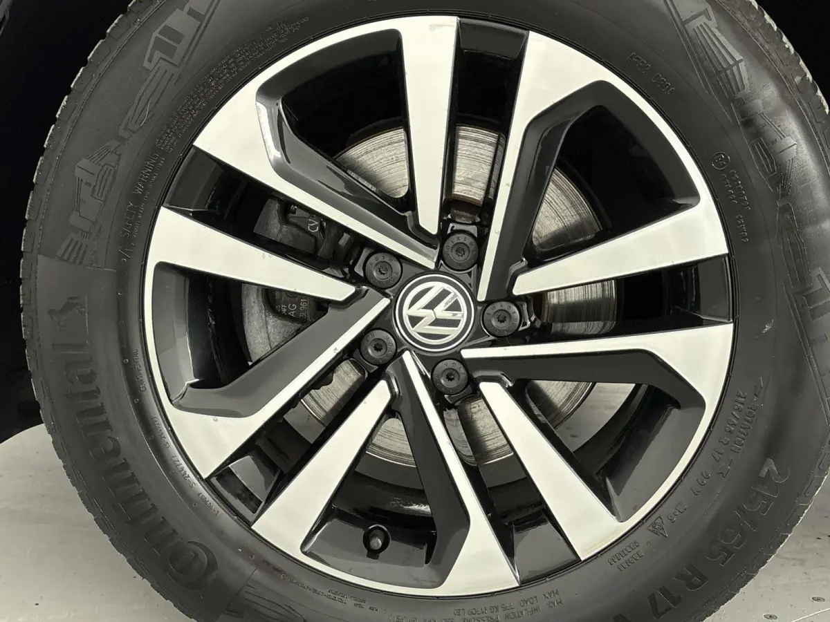 1.5 TSI ACT Highline Business R Trekhaak | Stoelverwarming | Adaptive Cruise Control | Parkeersensoren Voor en Achter | Achteruitrijcamera