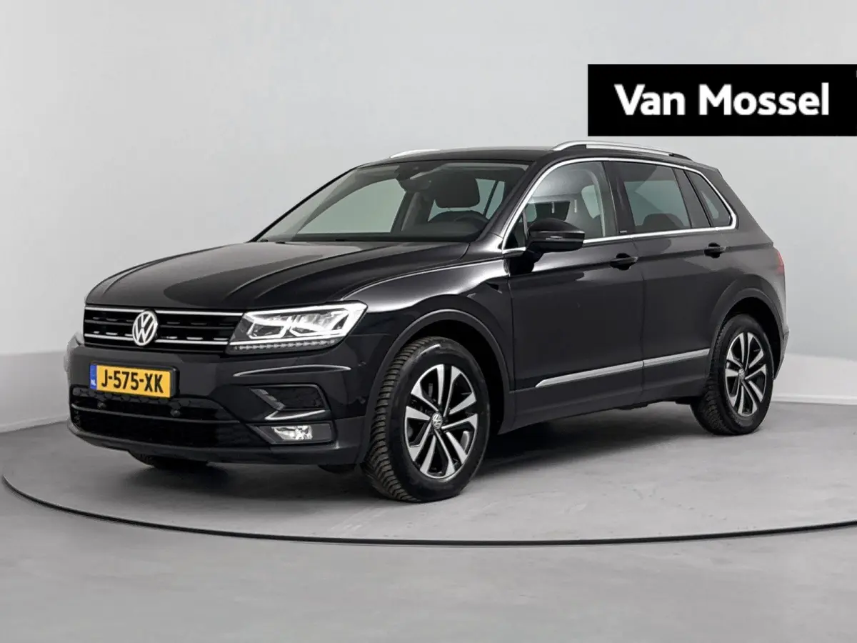 1.5 TSI ACT Highline Business R Trekhaak | Stoelverwarming | Adaptive Cruise Control | Parkeersensoren Voor en Achter | Achteruitrijcamera