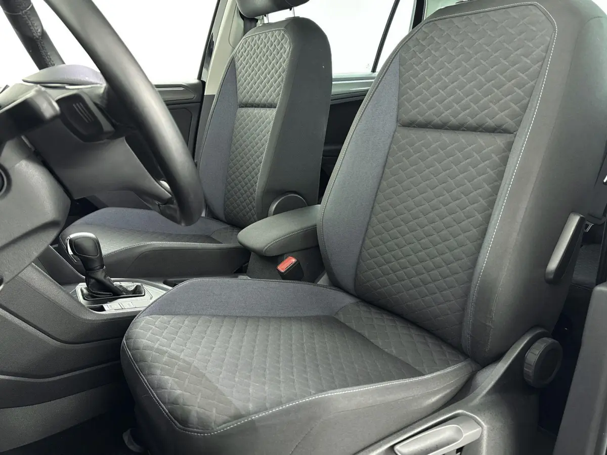 1.5 TSI ACT Highline Business R Trekhaak | Stoelverwarming | Adaptive Cruise Control | Parkeersensoren Voor en Achter | Achteruitrijcamera