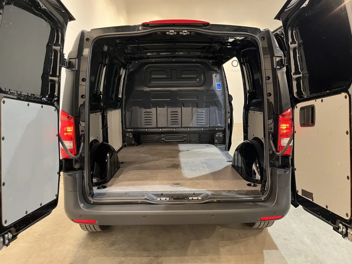 116 CDI L1 RWD / Euro 6 / Airco / CarPlay / Camera / Cruise Control  / 3-Zits