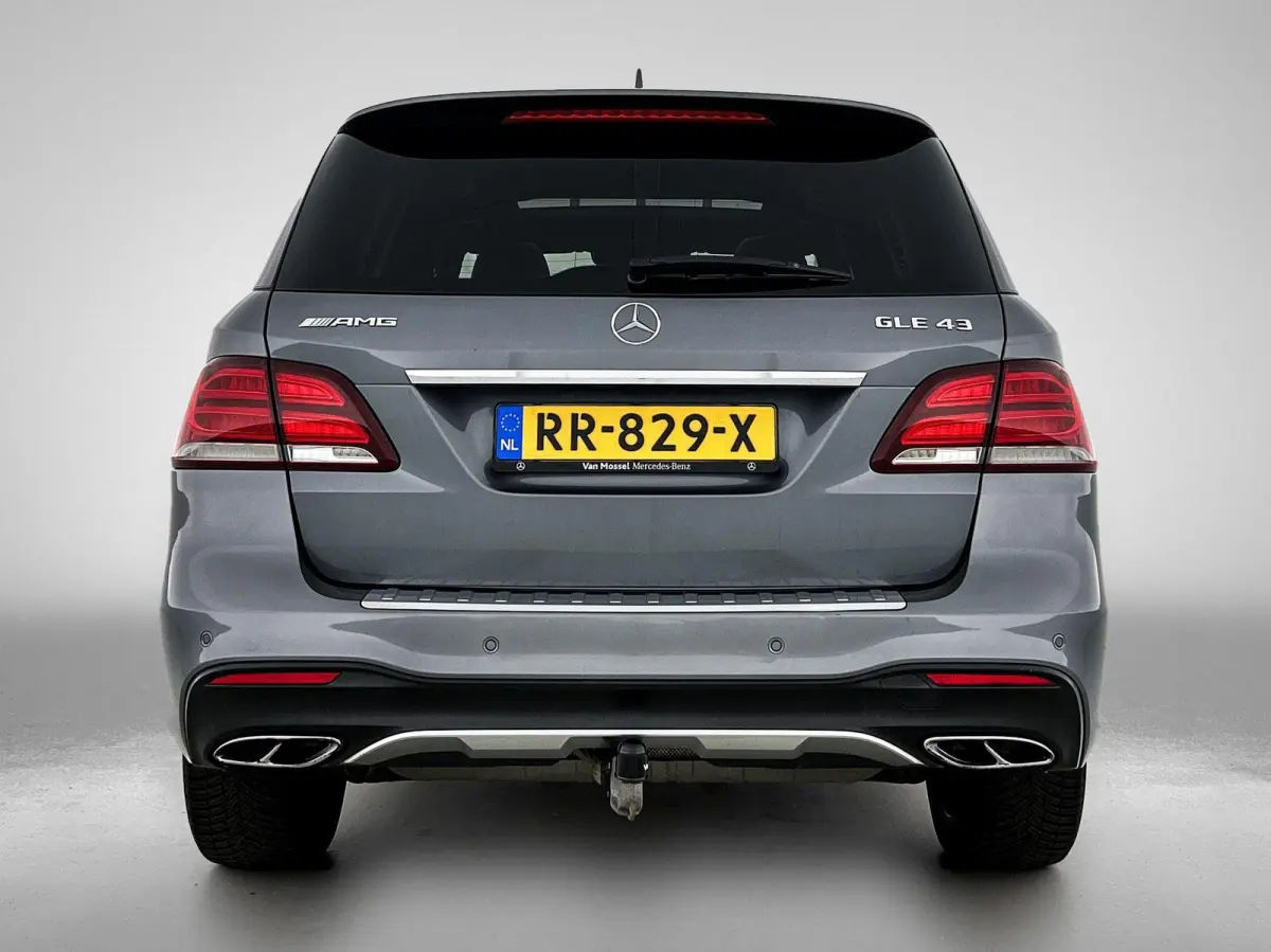 AMG 43 4MATIC | Panoramadak | Achteruitrijcamera | Parkeersensoren | Luchtvering | Trekhaak |