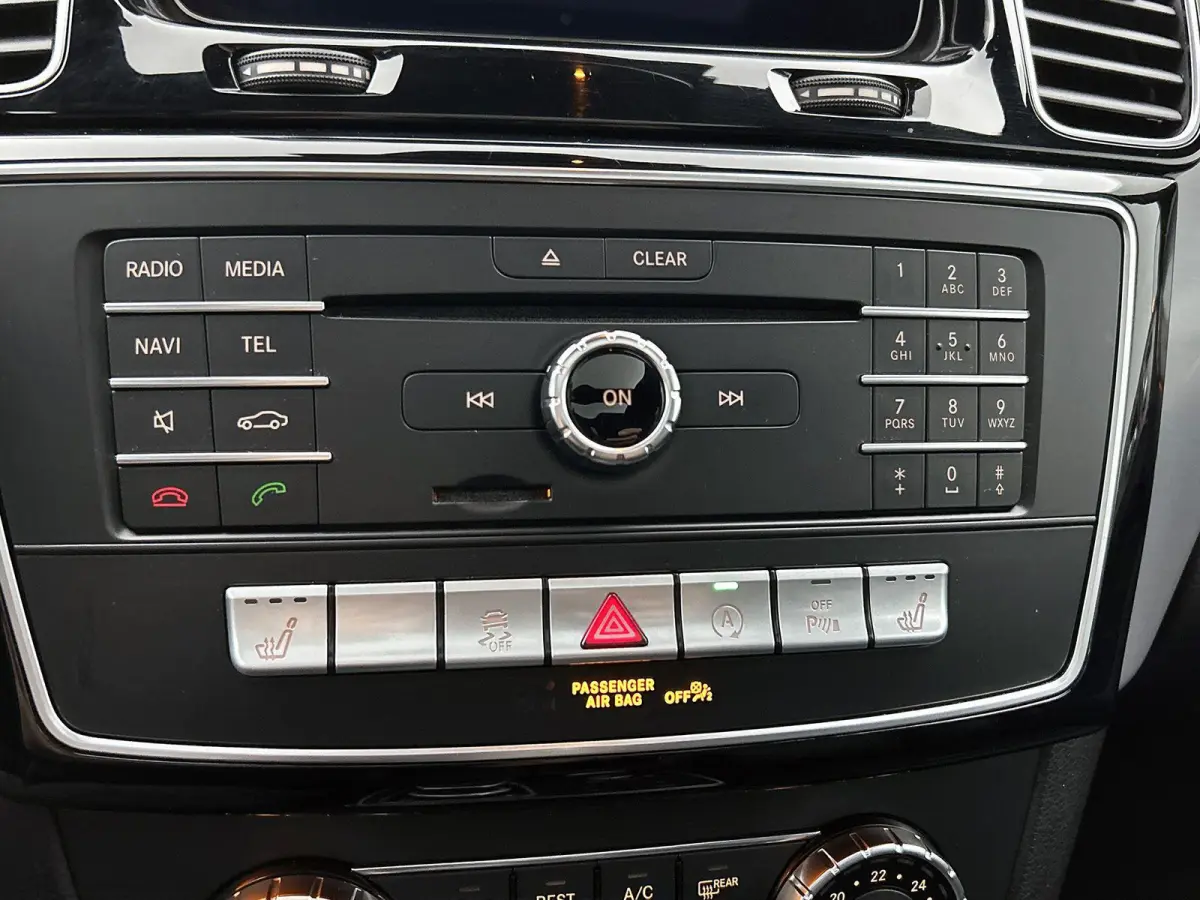 AMG 43 4MATIC | Panoramadak | Achteruitrijcamera | Parkeersensoren | Luchtvering | Trekhaak |