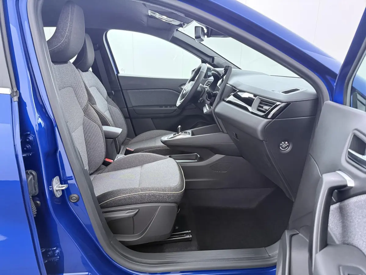 1.8 HEV AT Intense+ | €2.000 voorraadvoordeel | Keyless entry en go | Stoelverwarming | Adaptieve Cruise Control | Parkeersensoren rondom |