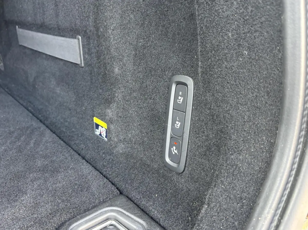 2.0 T4 Inscription R-Design | Harman & Kardon | Trekhaak | Camera