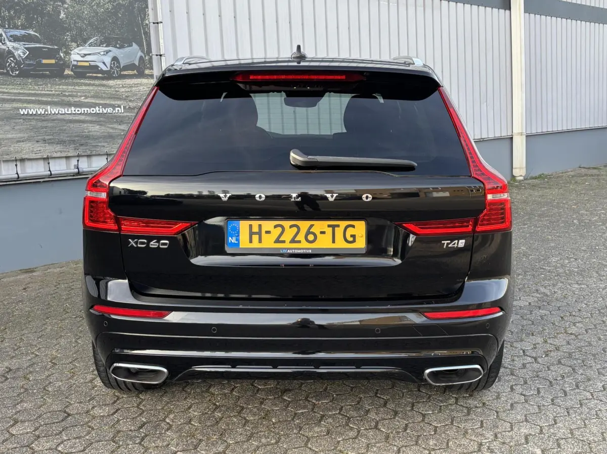 2.0 T4 Inscription R-Design | Harman & Kardon | Trekhaak | Camera