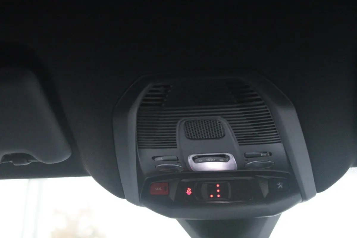 1.6 HYbrid 225PK GT PACK BUSINESS BLACK PACK | AFNEEMBARE TREKHAAK | ADAPTIVE CRUISE CONTROL | ELEKLTRISCH VERSTELBARE BESTUUDERSSTOEL MET GEHEUGENFUNCTIE | MASSAGE FUNCTIE OP BEIDE VOORSTOE