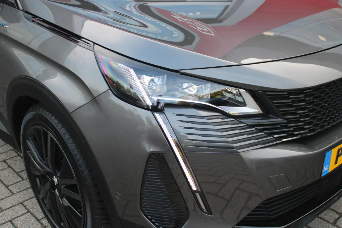 1.6 HYbrid 225PK GT PACK BUSINESS BLACK PACK | AFNEEMBARE TREKHAAK | ADAPTIVE CRUISE CONTROL | ELEKLTRISCH VERSTELBARE BESTUUDERSSTOEL MET GEHEUGENFUNCTIE | MASSAGE FUNCTIE OP BEIDE VOORSTOE