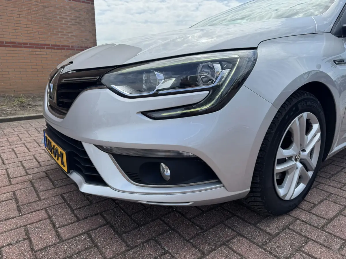 1.5 Blue dCi Zen, PDC, Marge, Apple Carplay, Euro 6,