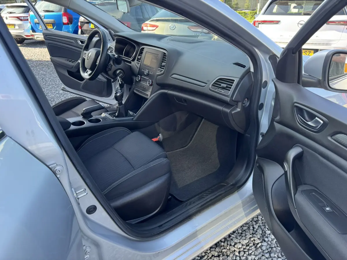 1.5 Blue dCi Zen, PDC, Marge, Apple Carplay, Euro 6,