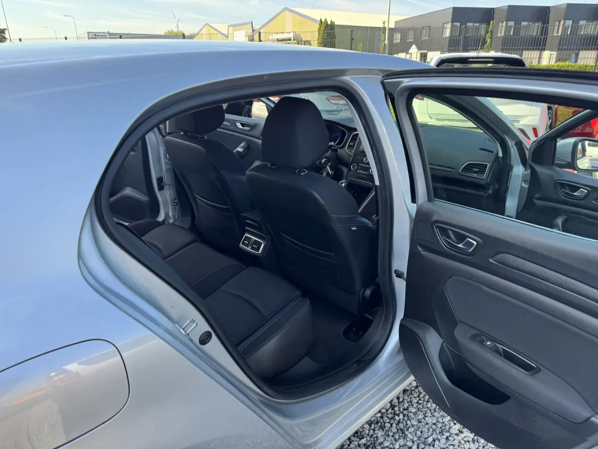 1.5 Blue dCi Zen, PDC, Marge, Apple Carplay, Euro 6,