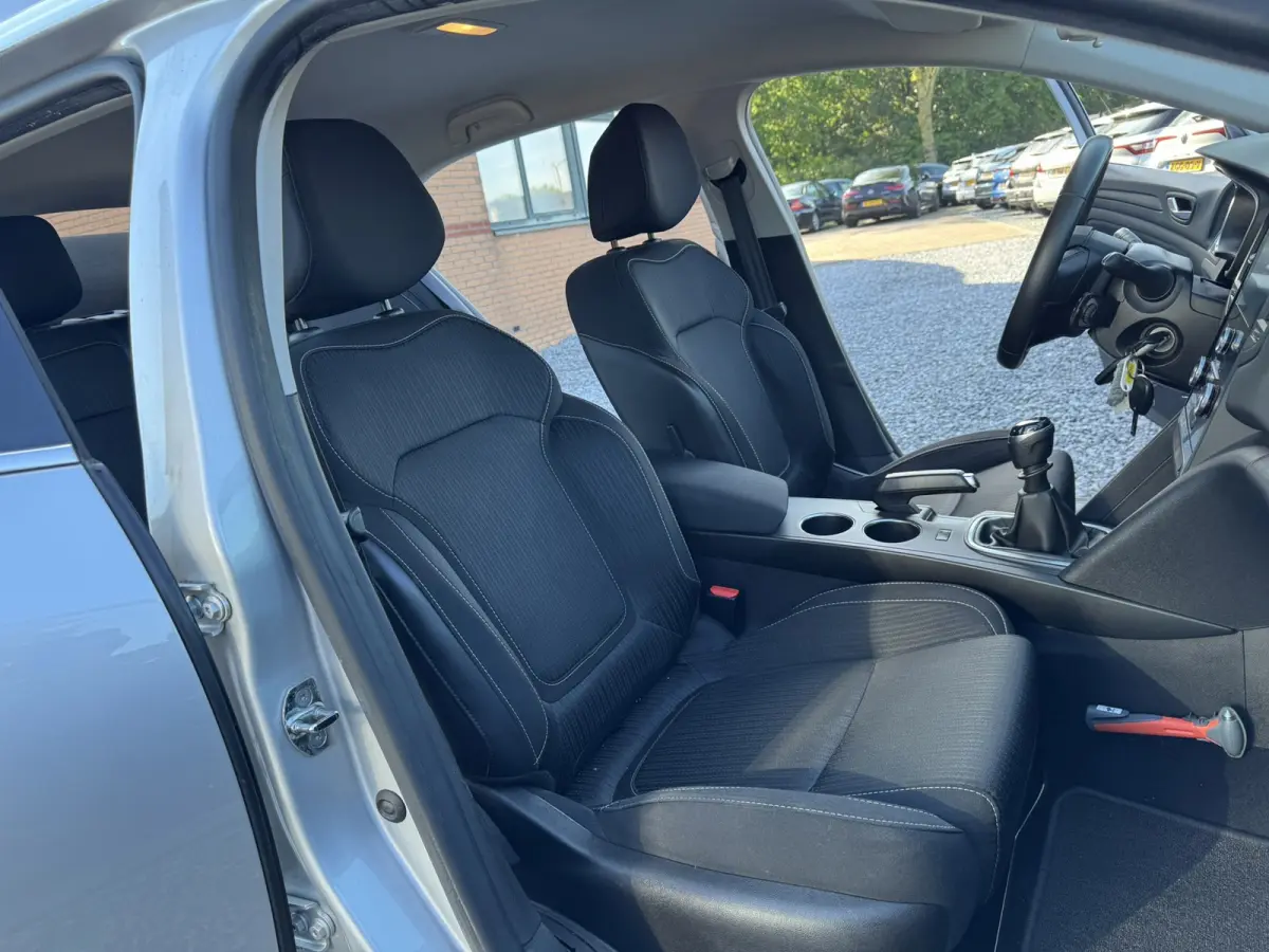 1.5 Blue dCi Zen, PDC, Marge, Apple Carplay, Euro 6,