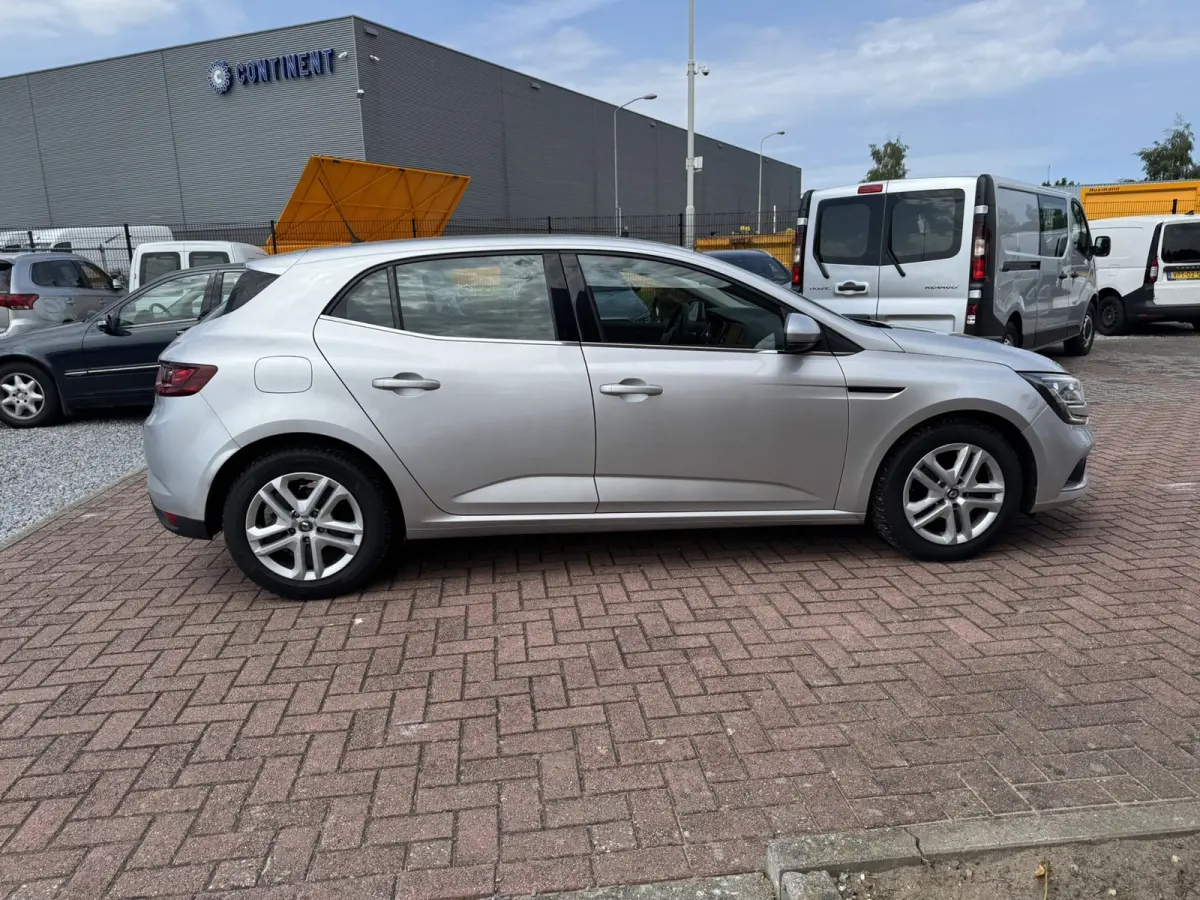 1.5 Blue dCi Zen, PDC, Marge, Apple Carplay, Euro 6,