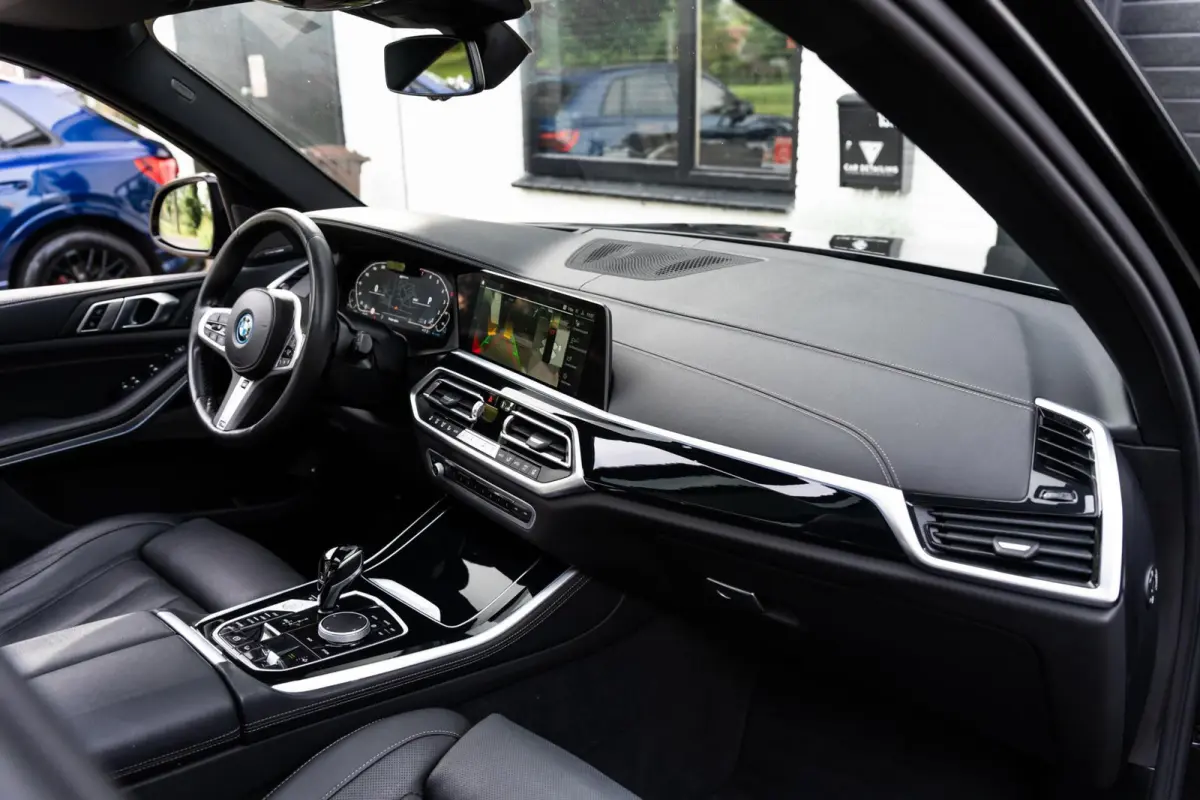 xDrive45e High Exe Laser H&K Trekhaak Ventilatie