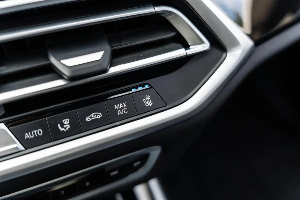 xDrive45e High Exe Laser H&K Trekhaak Ventilatie