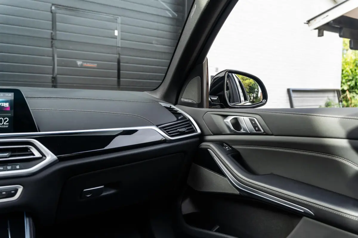 xDrive45e High Exe Laser H&K Trekhaak Ventilatie