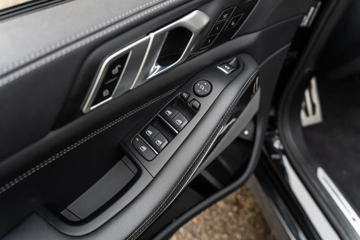 xDrive45e High Exe Laser H&K Trekhaak Ventilatie