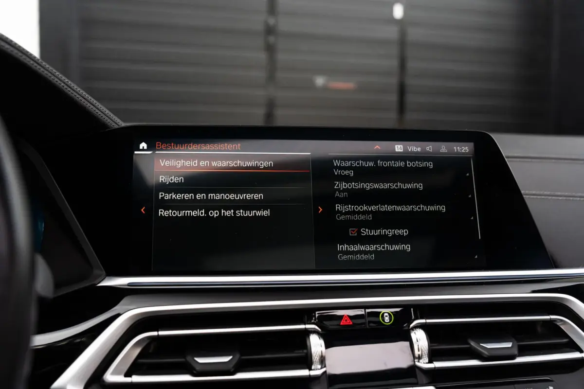 xDrive45e High Exe Laser H&K Trekhaak Ventilatie