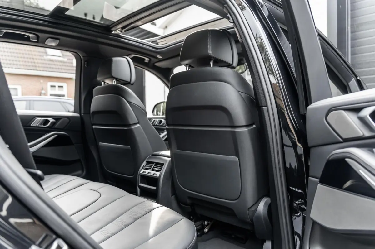xDrive45e High Exe Laser H&K Trekhaak Ventilatie