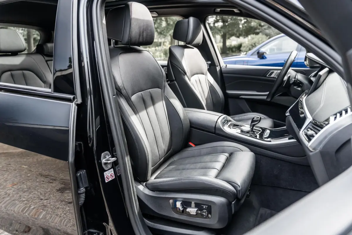 xDrive45e High Exe Laser H&K Trekhaak Ventilatie