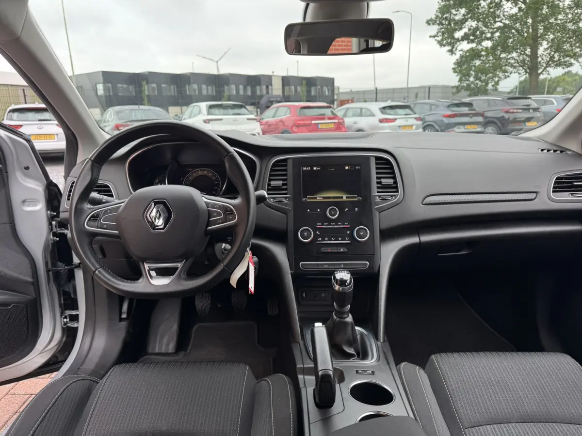 1.5 Blue dCi Limited, Euro 6, Apple Carplay, PDC,