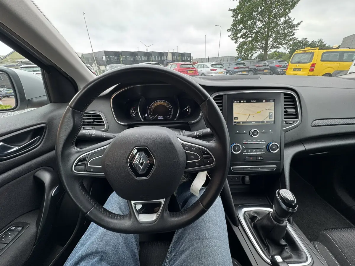 1.5 Blue dCi Limited, Euro 6, Apple Carplay, PDC,