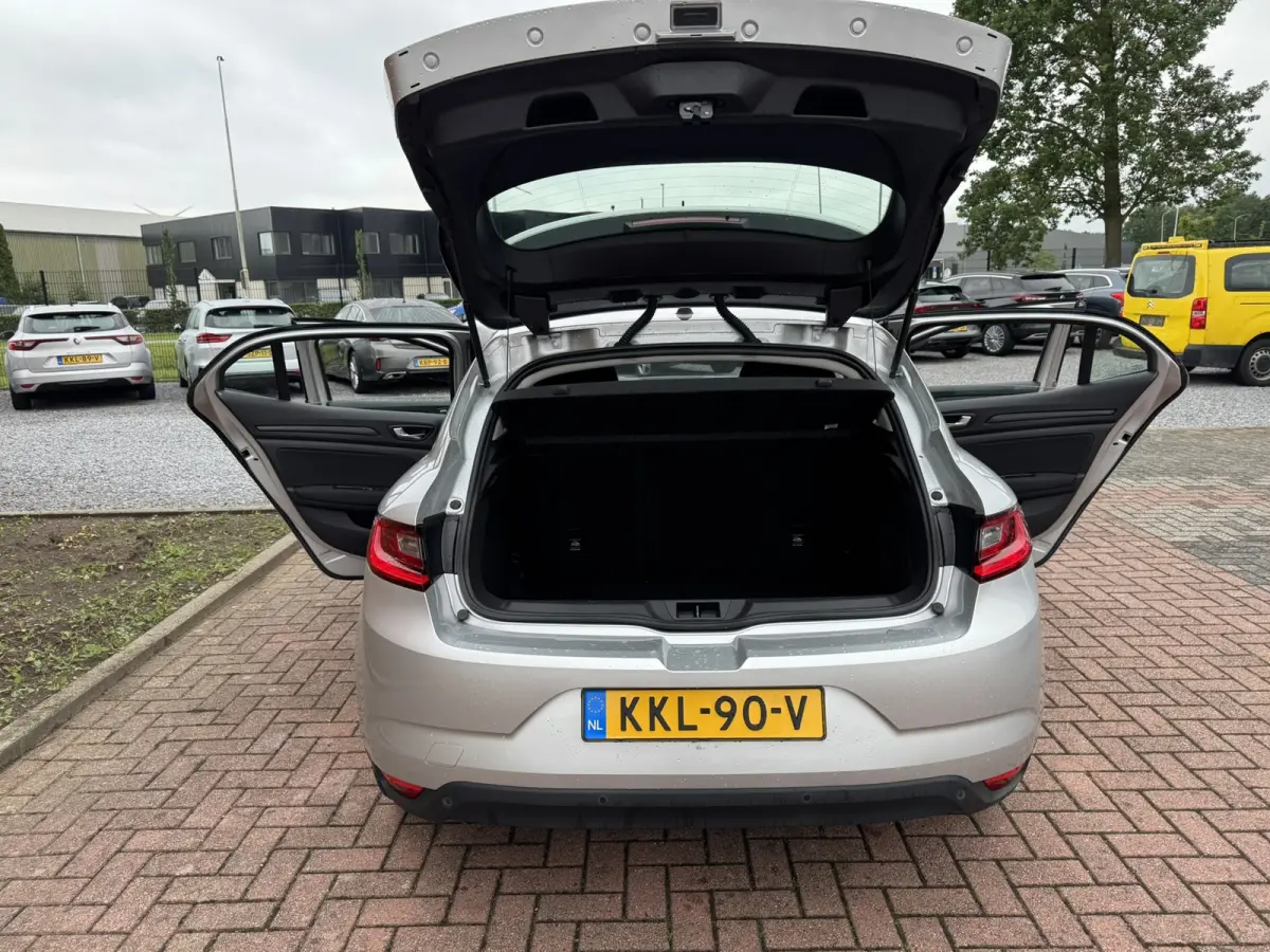 1.5 Blue dCi Limited, Euro 6, Apple Carplay, PDC,