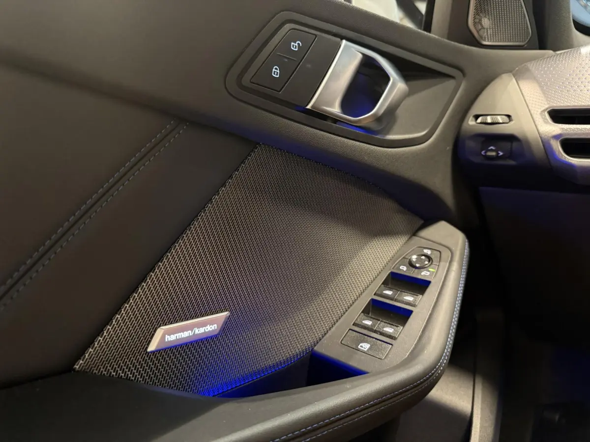 120 M Sport Design Edition |HARMAN KARDON|PANO|STUUR-STOEL VERW.|LED|M SPORT REM|
