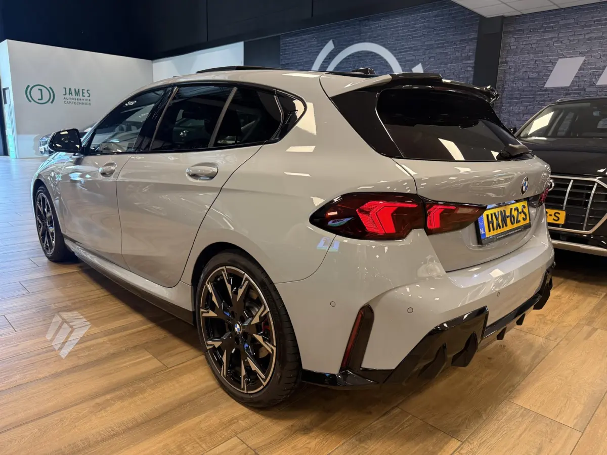 120 M Sport Design Edition |HARMAN KARDON|PANO|STUUR-STOEL VERW.|LED|M SPORT REM|