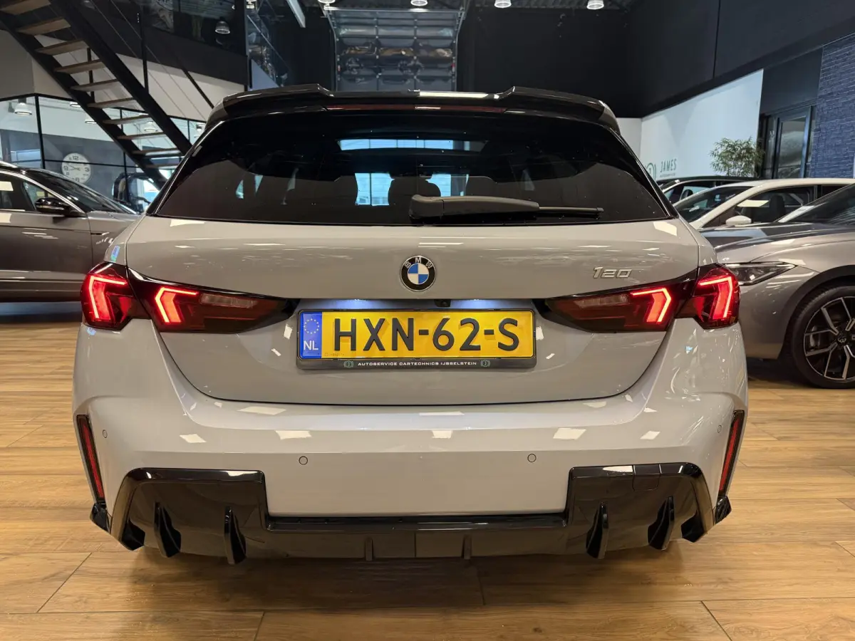 120 M Sport Design Edition |HARMAN KARDON|PANO|STUUR-STOEL VERW.|LED|M SPORT REM|