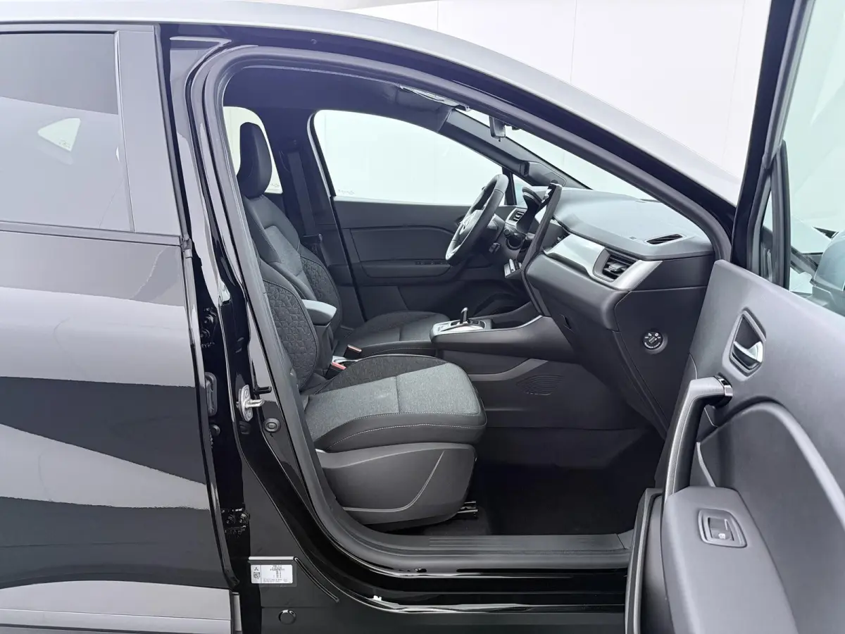 1.8 HEV AT Black Edition Black Edition | € 2.000 Korting! | Achteruitrijcamera | Apple Carplay/Android Auto | Climate Control | Cruise Control | Stoelverwarming