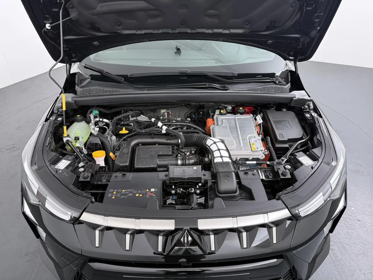 1.8 HEV AT Black Edition Black Edition | € 2.000 Korting! | Achteruitrijcamera | Apple Carplay/Android Auto | Climate Control | Cruise Control | Stoelverwarming