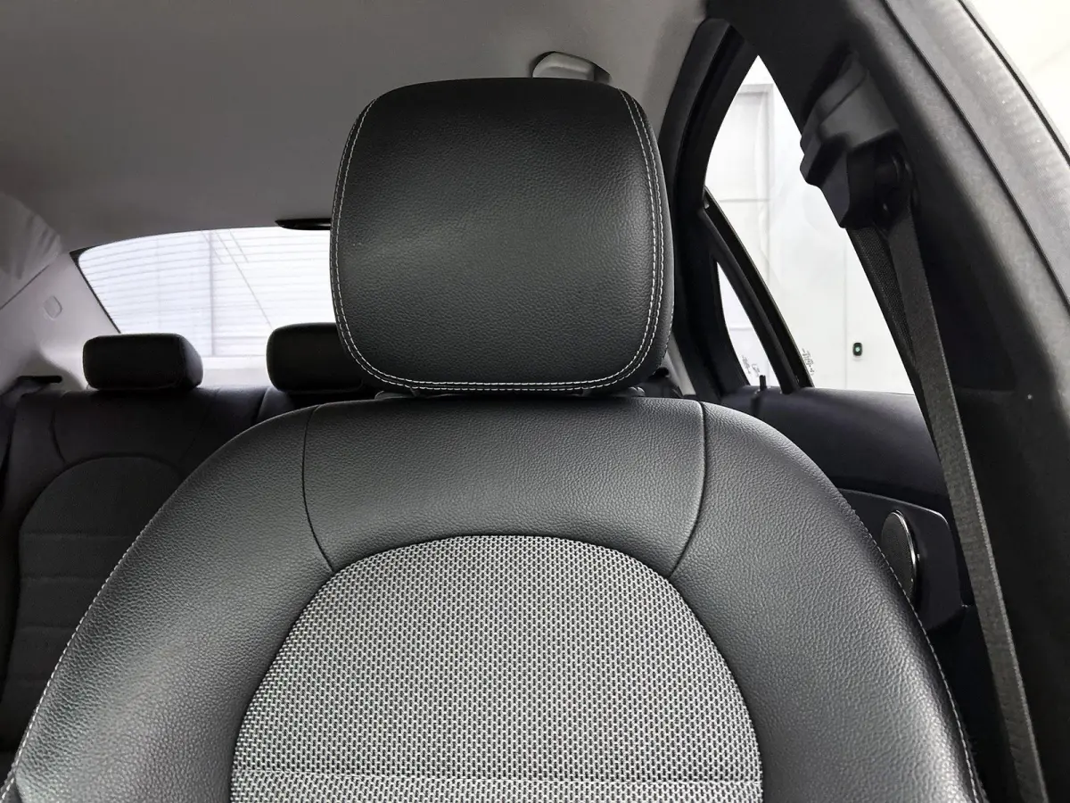 350 e Lease Edition | Sfeerverlichting | Stoelverwarming | Achteruitrijcamera | Parkeersensoren |