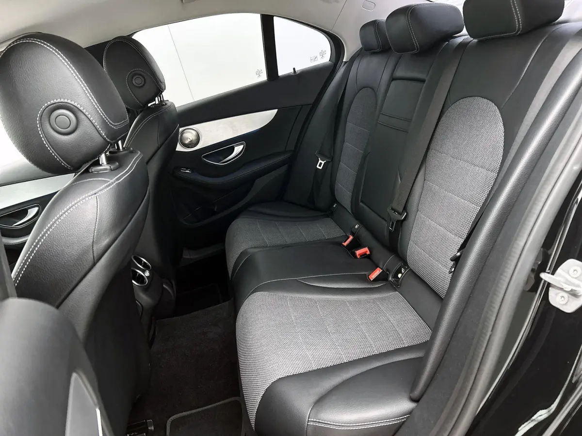 350 e Lease Edition | Sfeerverlichting | Stoelverwarming | Achteruitrijcamera | Parkeersensoren |