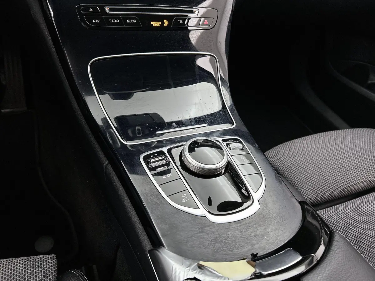 350 e Lease Edition | Sfeerverlichting | Stoelverwarming | Achteruitrijcamera | Parkeersensoren |